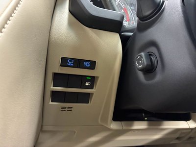 2024 Toyota LAND CRUISER 300 thumbnail 34