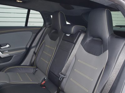 2025 Mercedes-BENZ CLA AMG — фото 12