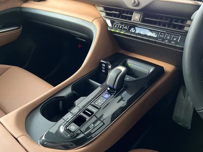 2025 Toyota CROWN SPORT thumbnail 48