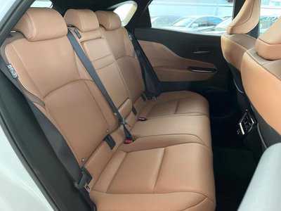 2025 Toyota CROWN SPORT photo 9