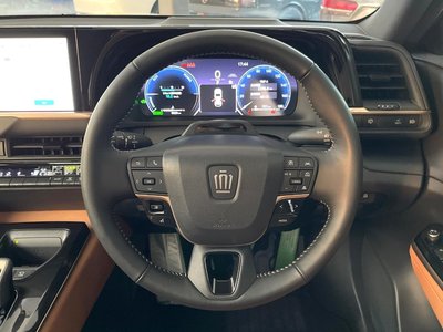 2025 Toyota CROWN SPORT photo 11