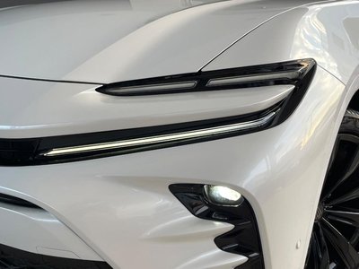 2025 Toyota CROWN SPORT photo 12