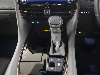 2025 Toyota ALPHARD — фото 18