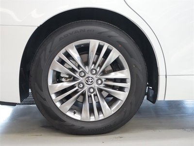 2025 Toyota ALPHARD — фото 35
