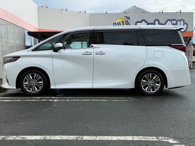2024 Toyota ALPHARD photo 12