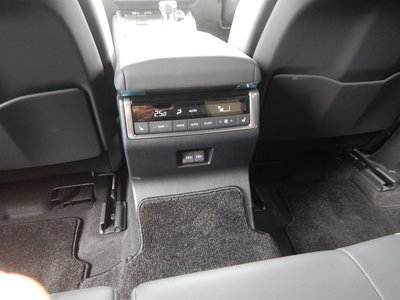 2025 Lexus GX 缩略图 28