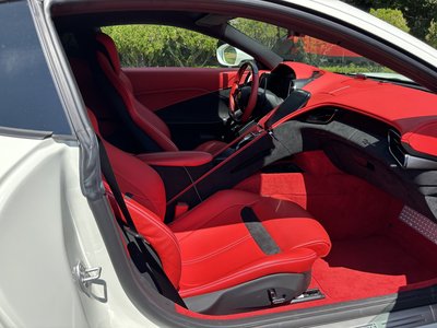 2023 Ferrari ROMA — миниатюра 32