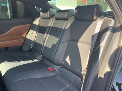 2025 Toyota CROWN CROSSOVER — миниатюра 34