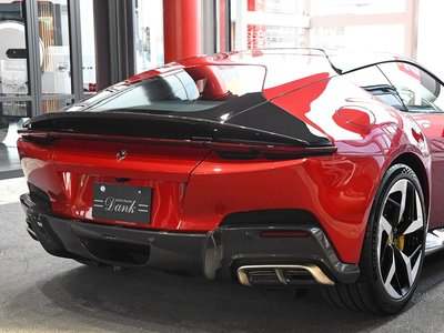 صورة 43 لـ 2025 Ferrari 12 CILINDRI