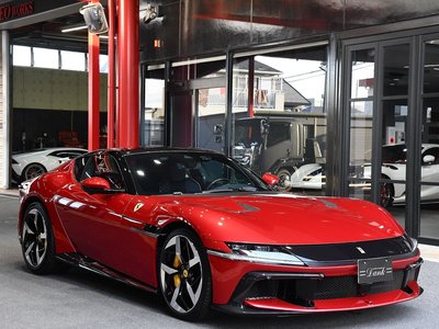 صورة 1 لـ 2025 Ferrari 12 CILINDRI