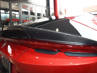 صورة 14 لـ 2025 Ferrari 12 CILINDRI