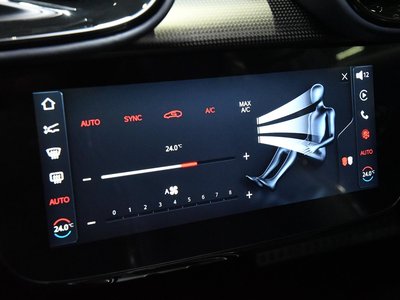 صورة 34 لـ 2025 Ferrari 12 CILINDRI