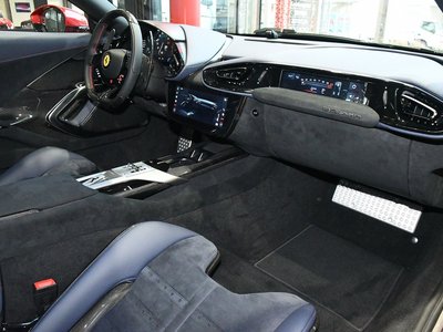 صورة 3 لـ 2025 Ferrari 12 CILINDRI