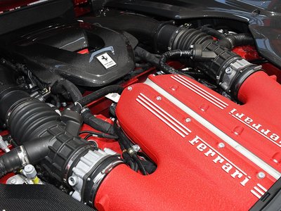 صورة 36 لـ 2025 Ferrari 12 CILINDRI
