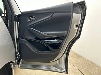 2024 Aston Martin DBX 照片 39