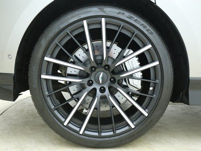 2024 Aston Martin DBX 照片 19
