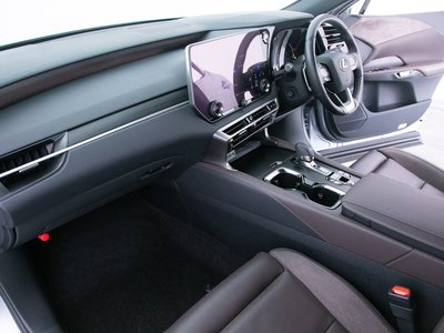 صورة مصغرة 53 لـ 2023 Lexus RX
