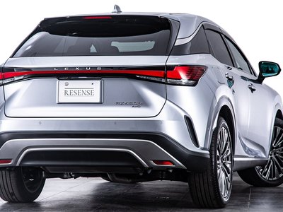صورة مصغرة 3 لـ 2023 Lexus RX