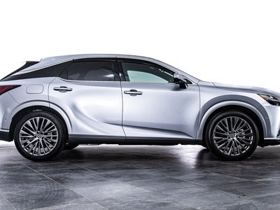 صورة مصغرة 15 لـ 2023 Lexus RX