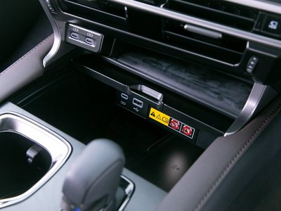 صورة مصغرة 71 لـ 2023 Lexus RX