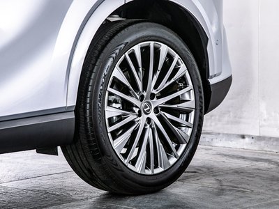 صورة مصغرة 42 لـ 2023 Lexus RX