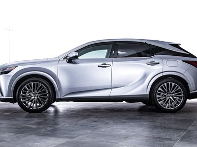 صورة مصغرة 9 لـ 2023 Lexus RX