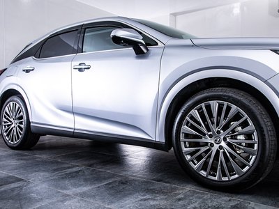 صورة مصغرة 25 لـ 2023 Lexus RX
