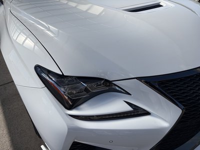 2016 Lexus RC F photo 3