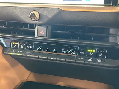 صورة 5 لـ 2025 Toyota CROWN SPORT