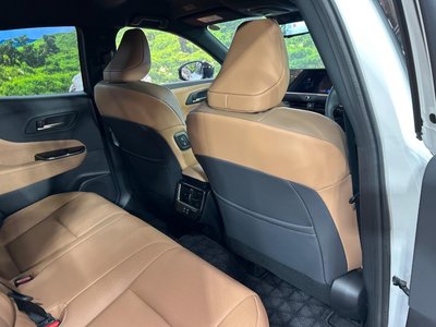صورة 38 لـ 2025 Toyota CROWN SPORT