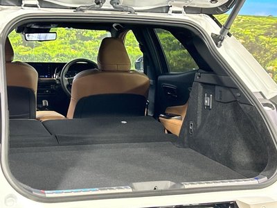 صورة 40 لـ 2025 Toyota CROWN SPORT