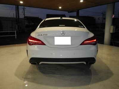 صورة 10 لـ 2014 Mercedes-BENZ CLA