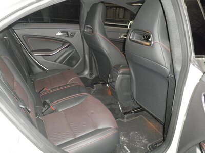 صورة 22 لـ 2014 Mercedes-BENZ CLA