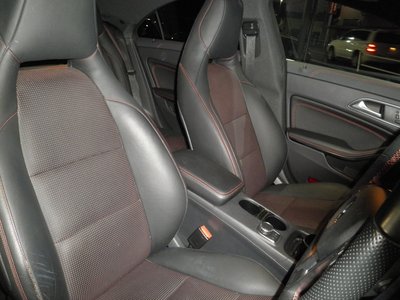صورة 19 لـ 2014 Mercedes-BENZ CLA
