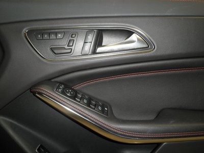 صورة 18 لـ 2014 Mercedes-BENZ CLA