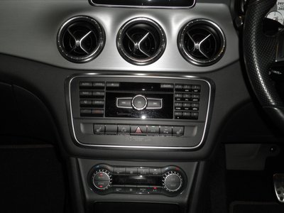 صورة 25 لـ 2014 Mercedes-BENZ CLA