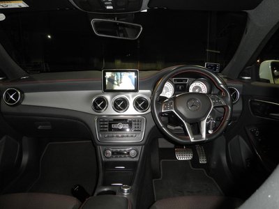 صورة 5 لـ 2014 Mercedes-BENZ CLA
