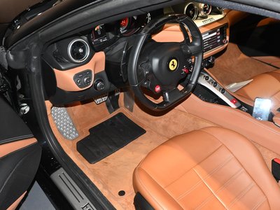 2014 Ferrari CALIFORNIA T 照片 3