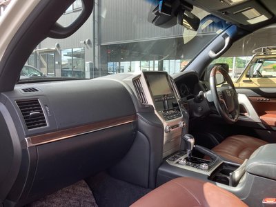 2015 Toyota LAND CRUISER 200 — фото 35