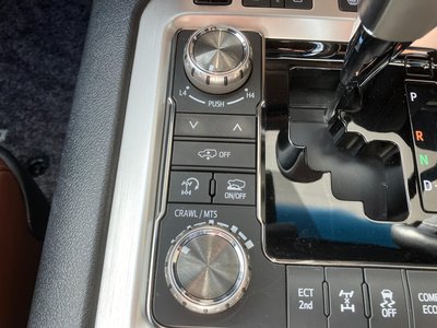 2015 Toyota LAND CRUISER 200 — фото 47