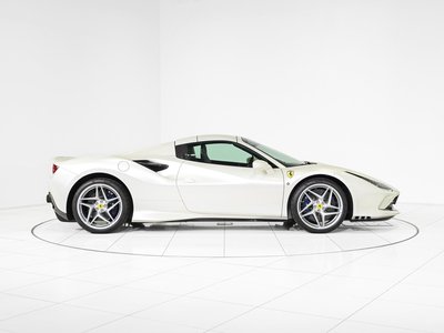 2021 Ferrari F8 SPIDER — фото 42