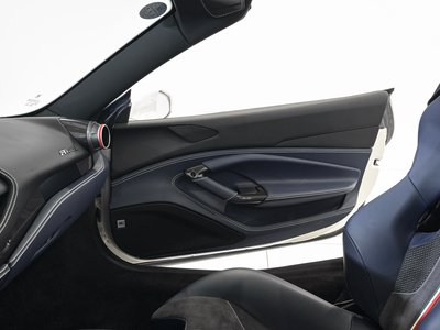 2021 Ferrari F8 SPIDER — фото 16