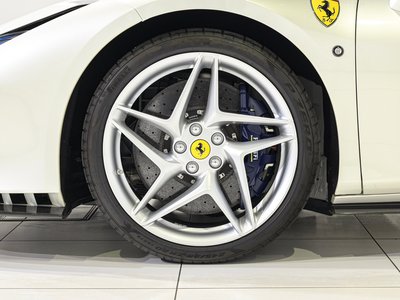 2021 Ferrari F8 SPIDER — фото 20