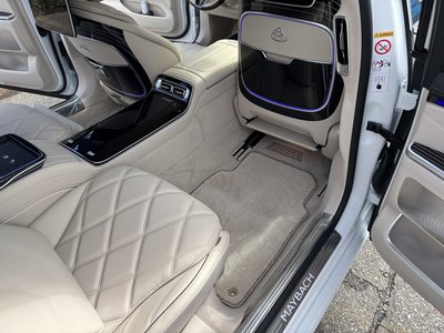 2025 Mercedes-BENZ S-CLASS MAYBACH photo 4