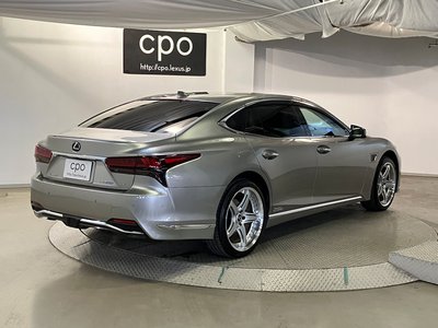 2021 Lexus LS photo 9