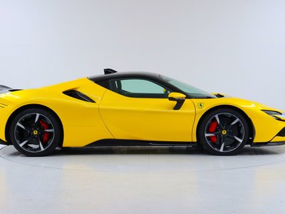 2022 Ferrari SF90 STRADALE 照片 11