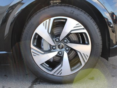 صورة 15 لـ 2025 AUDI Q6 E-TRON