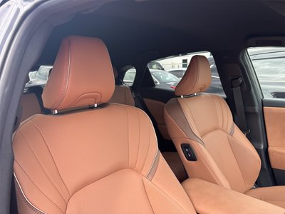 2024 Toyota CROWN SPORT photo 13