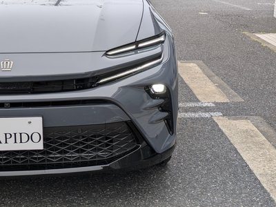 2025 Toyota CROWN SPORT 照片 7