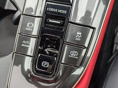 2025 Toyota CROWN SPORT 照片 57